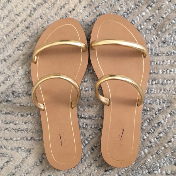 J. Crew Shoes - J crew flip flops